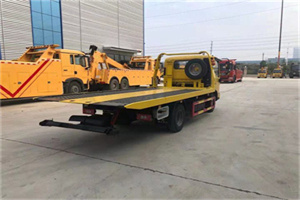 临桂非事故拖车