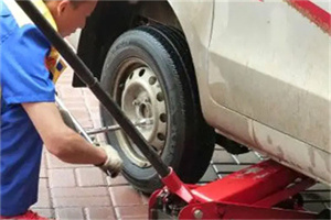 临桂附近拖车24小时服务热线电话